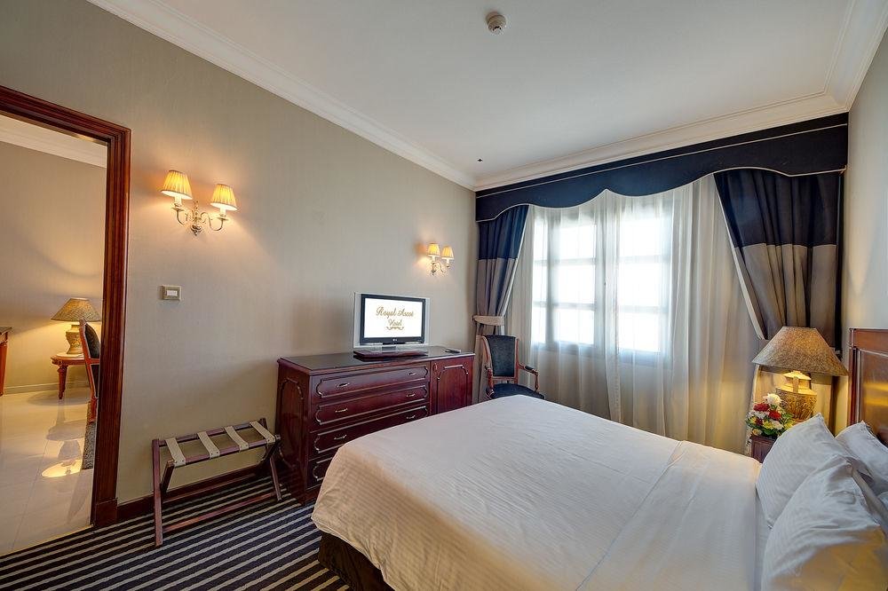 Ascot Hotel 21