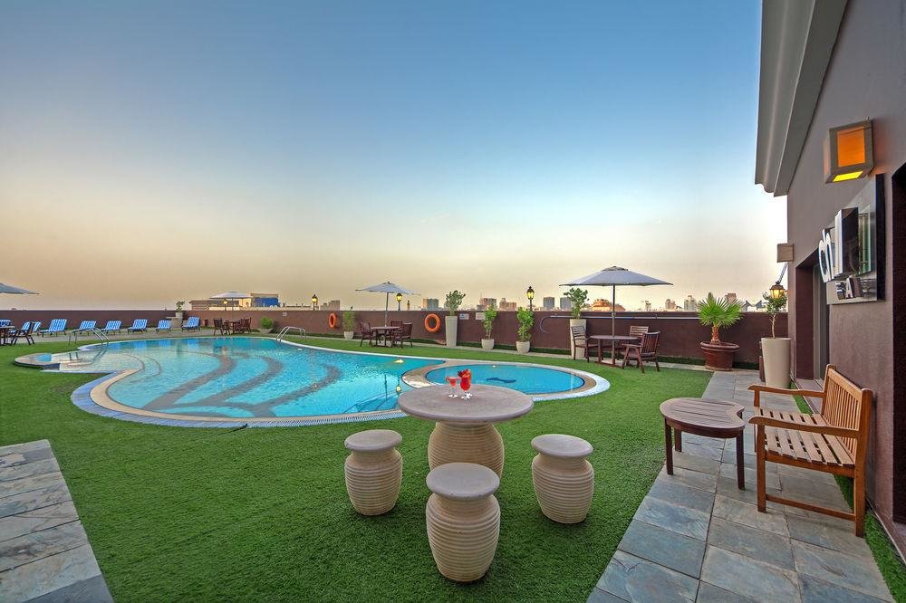 Ascot Hotel 4