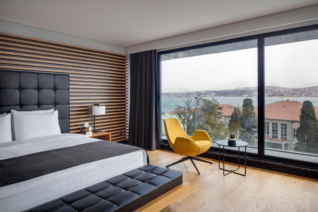 Metropolitan Hotels Bosphorus 11