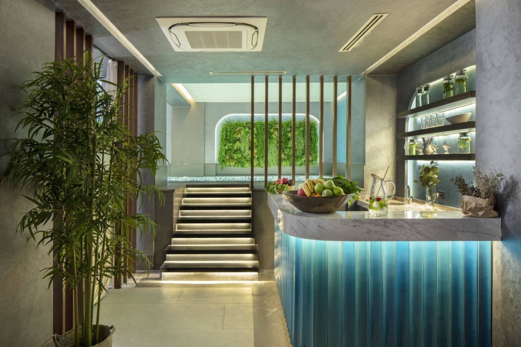 Danis Hotel 12