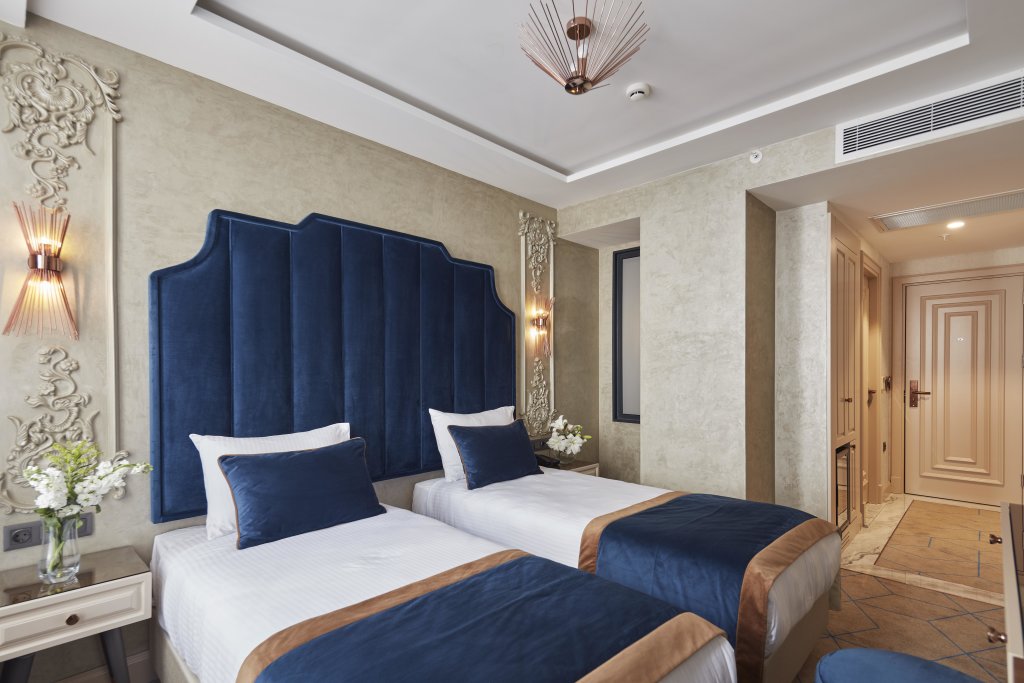 Danis Hotel 21