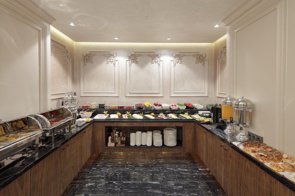 Danis Hotel 4