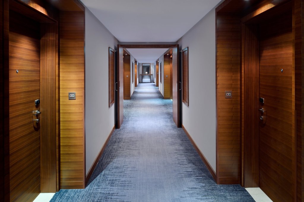 Movenpick Hotel & Apartments Bur Dubai 12