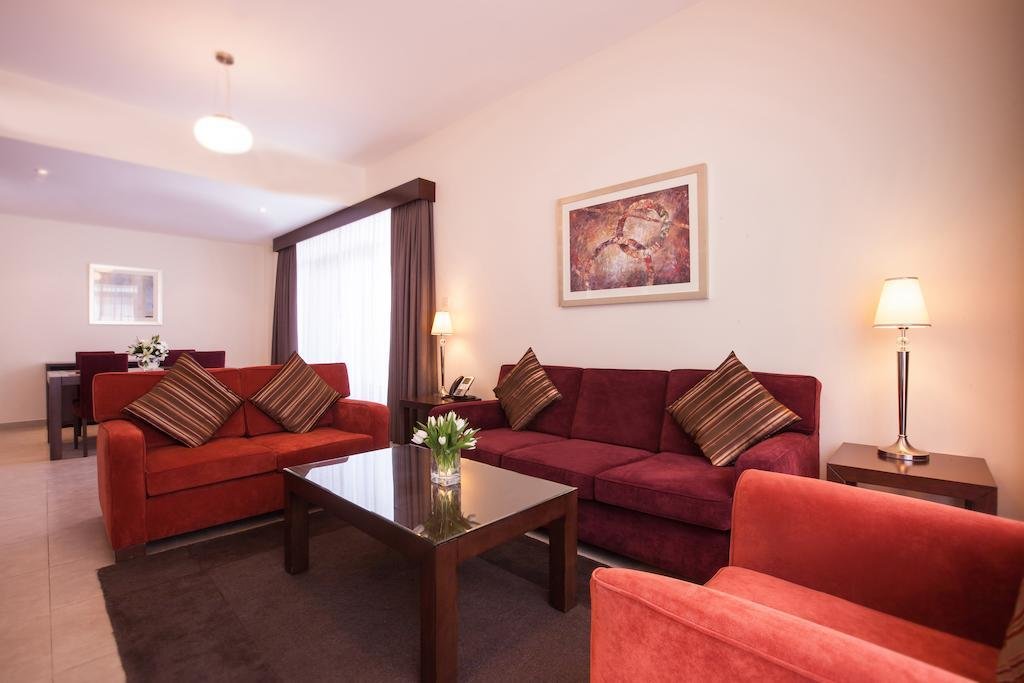 Movenpick Hotel & Apartments Bur Dubai 4