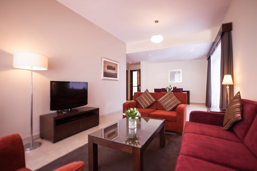 Movenpick Hotel & Apartments Bur Dubai 5