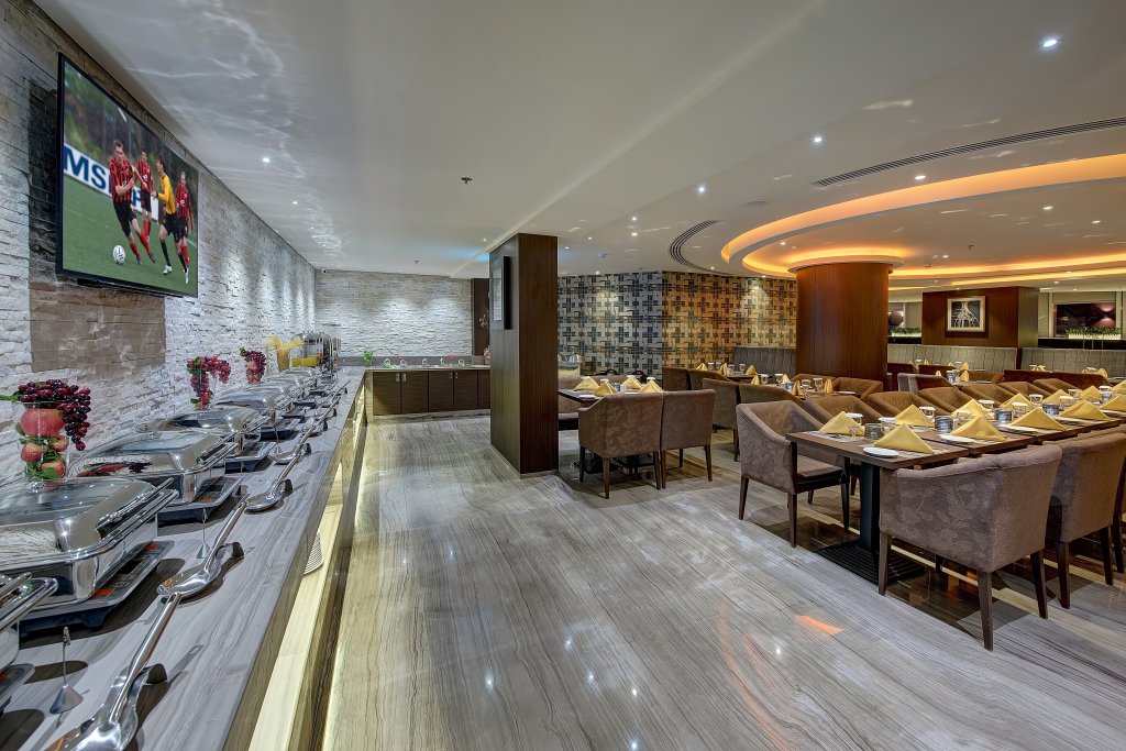Omega Hotel 11