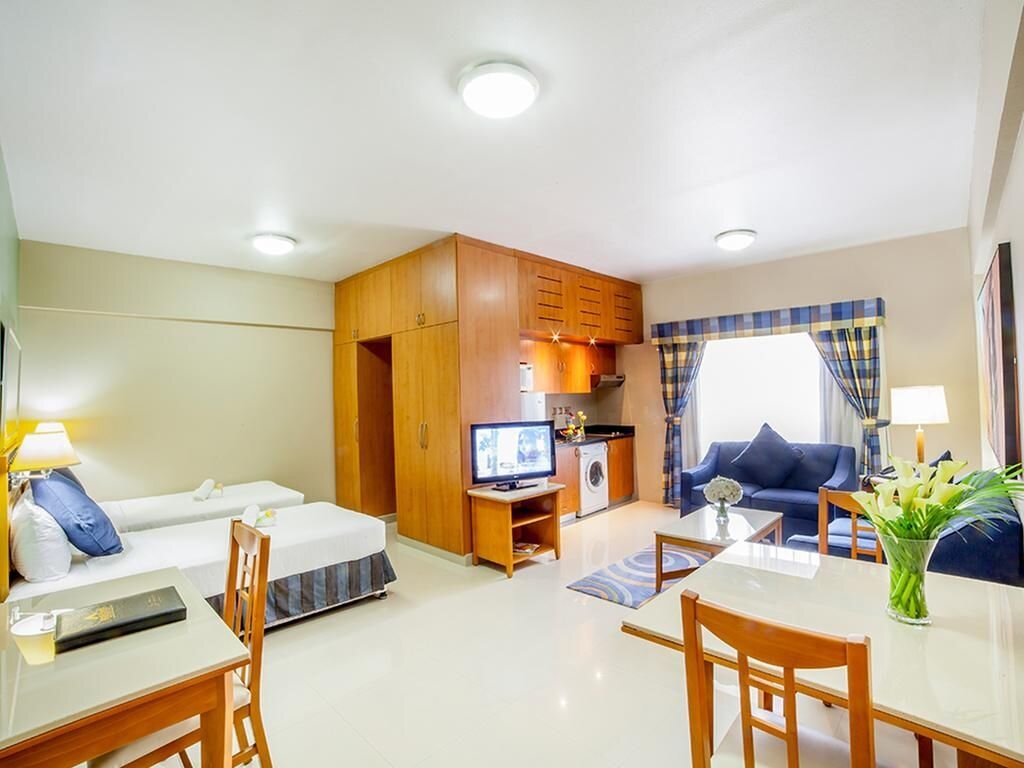 Golden Sands 10 18
