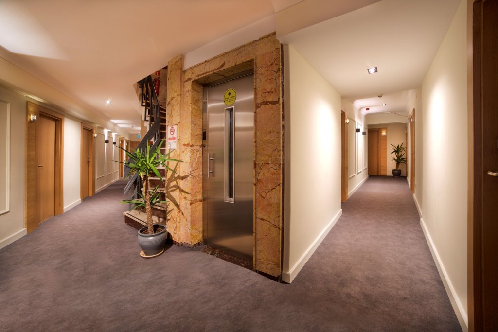 Barin Hotel 8