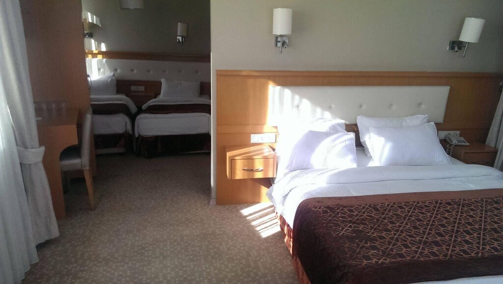 Taya Hatun Hotel 12