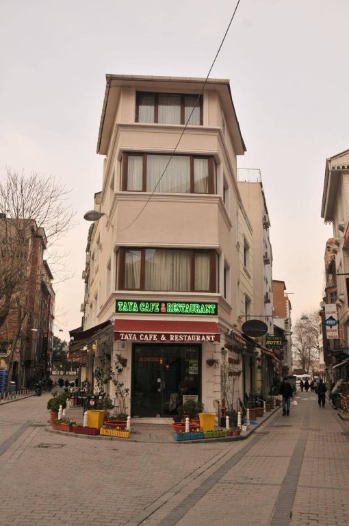 Taya Hatun Hotel 7