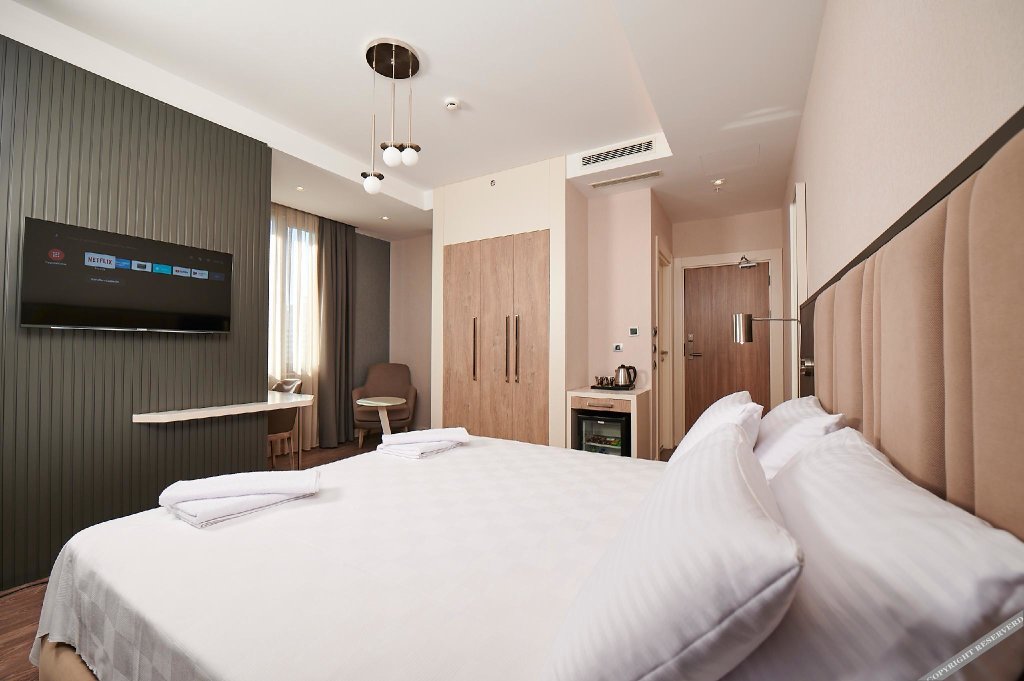 Livinton Hotel 8