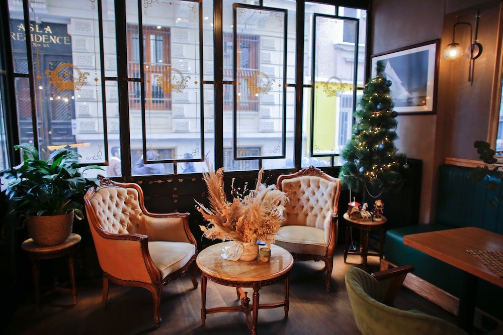 Aleksandr Pera Hotel 4