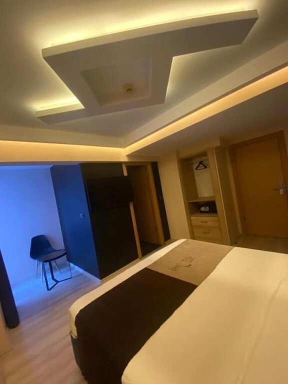 Hotel Davos 1