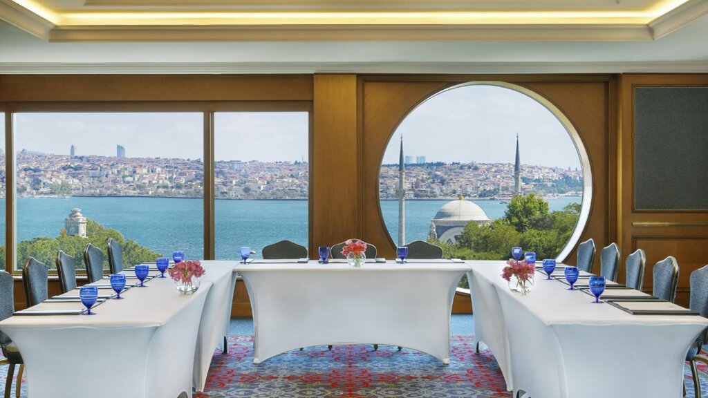The Ritz-Carlton, Istanbul 14