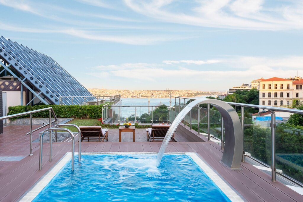The Ritz-Carlton, Istanbul 17