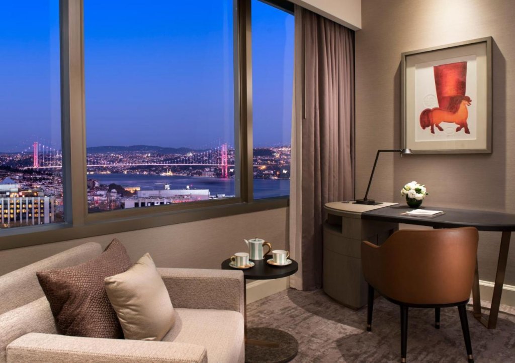 The Ritz-Carlton, Istanbul 3