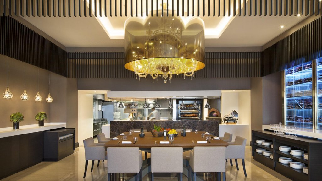 The Ritz-Carlton, Istanbul 6