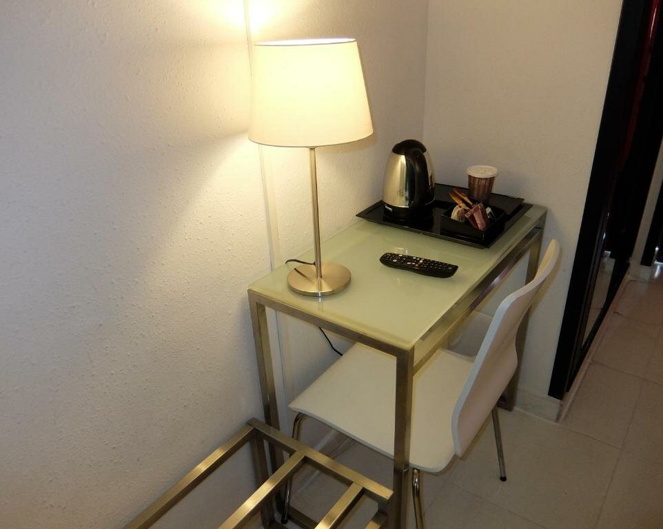 Hotel Medicis 15