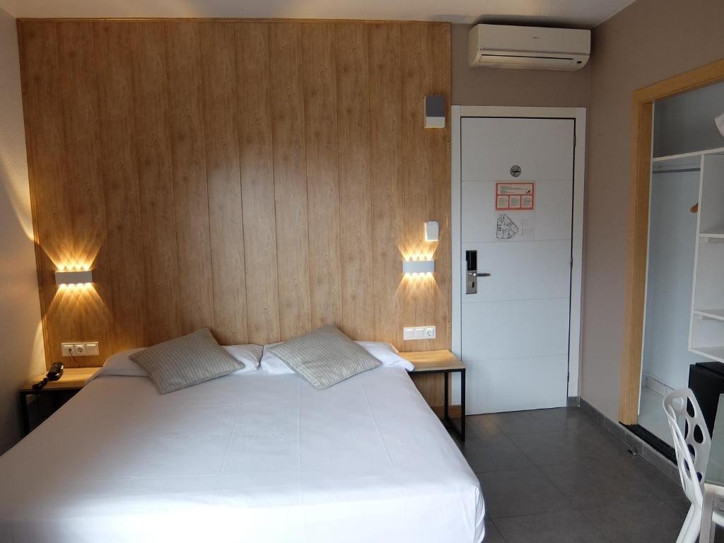 Hotel Medicis 2