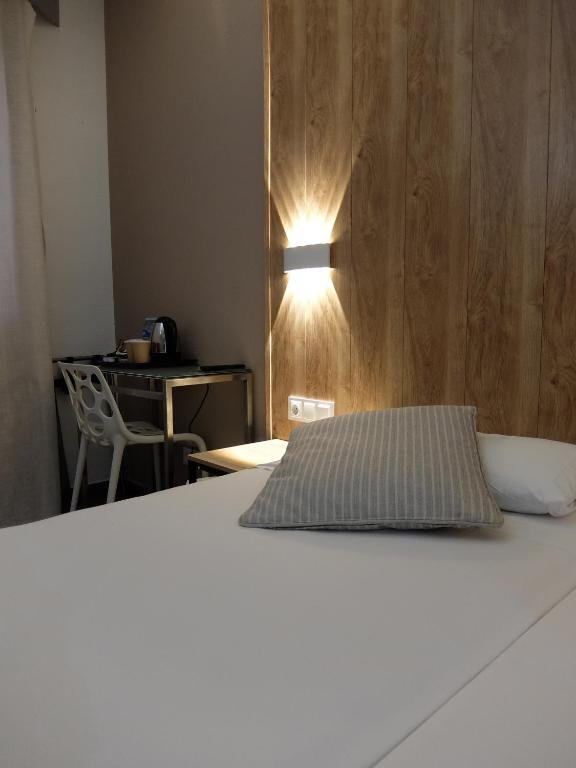 Hotel Medicis 4
