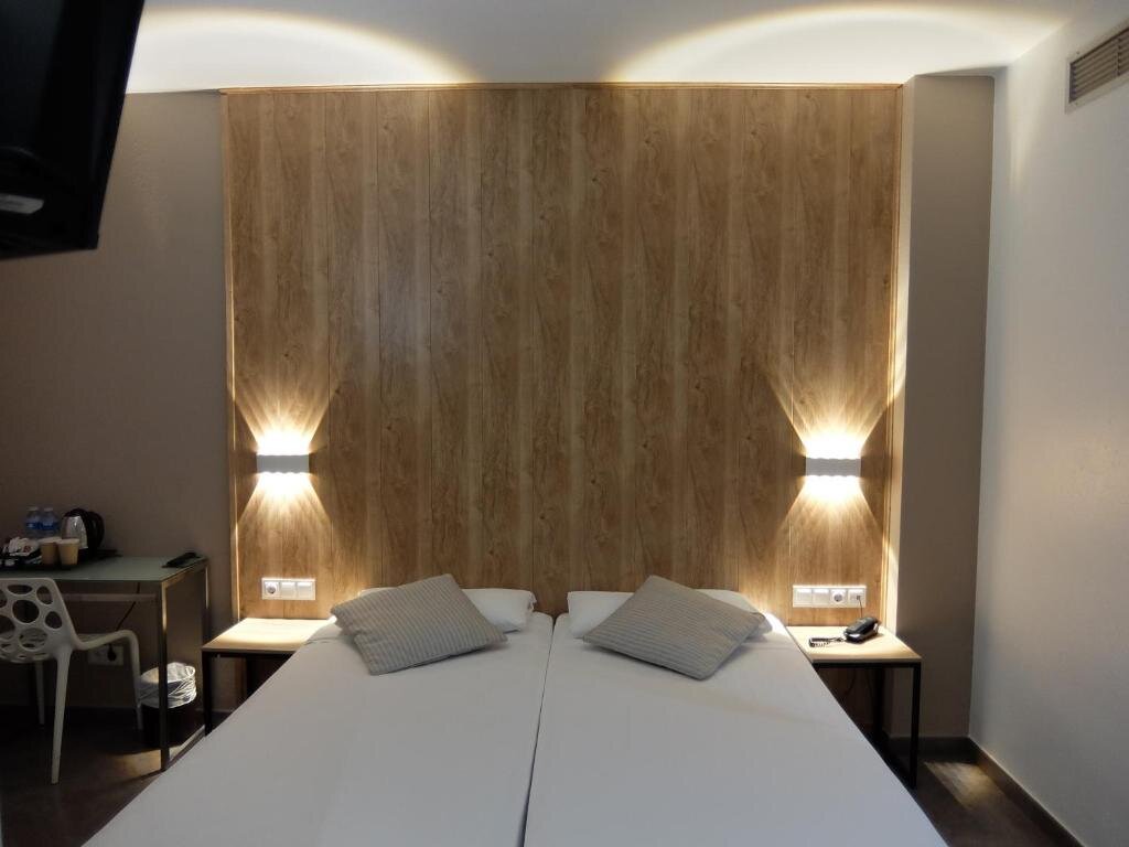 Hotel Medicis 8