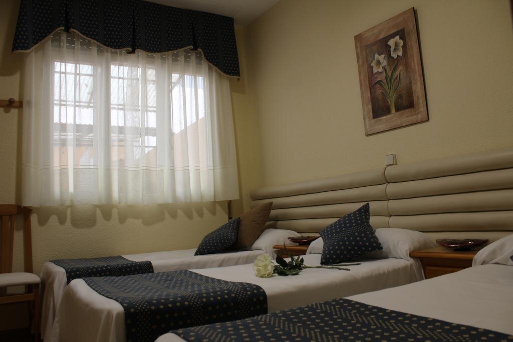 Hotel Cuatro Caños 10