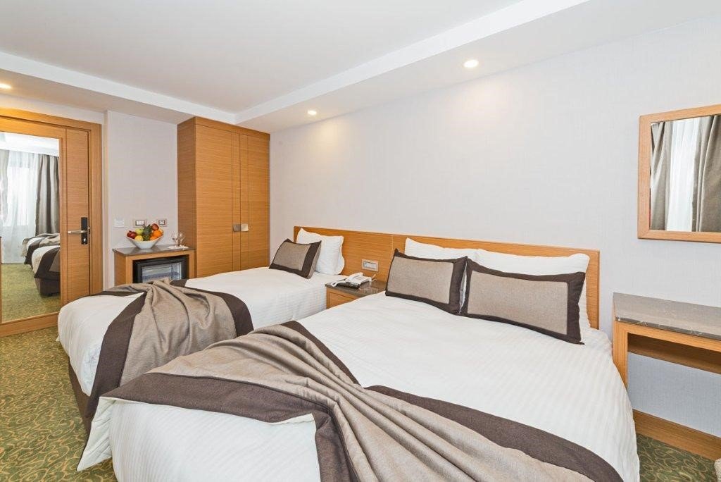 Bisetun Hotel 11