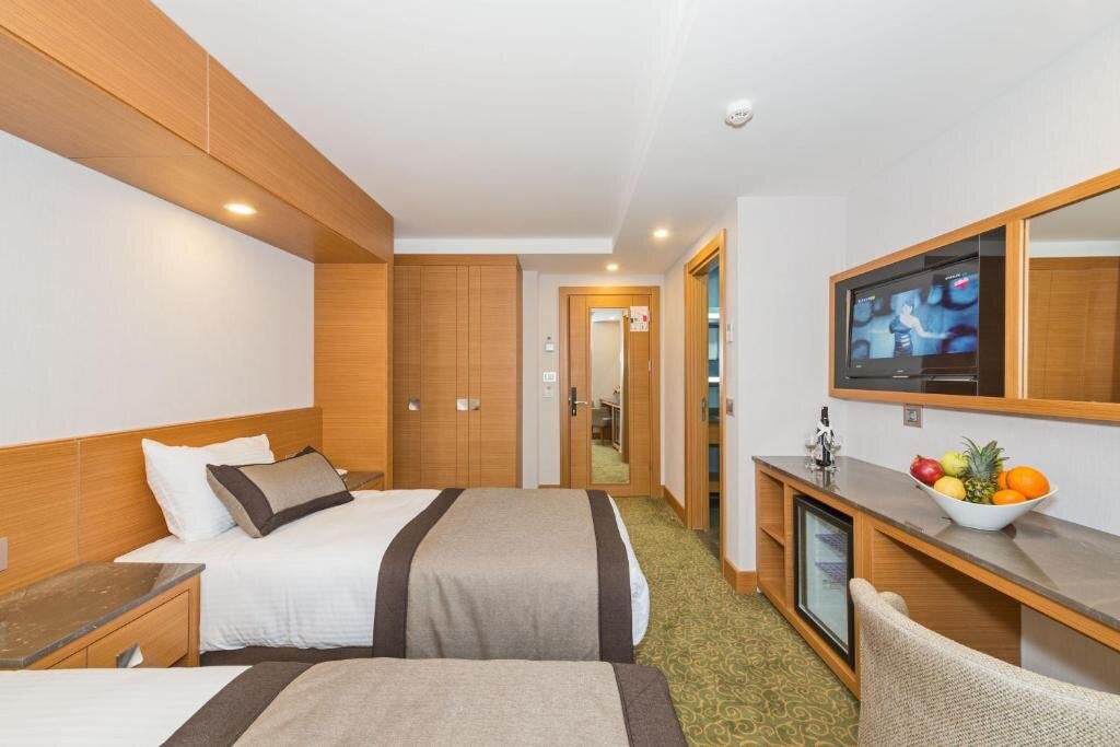 Bisetun Hotel 22