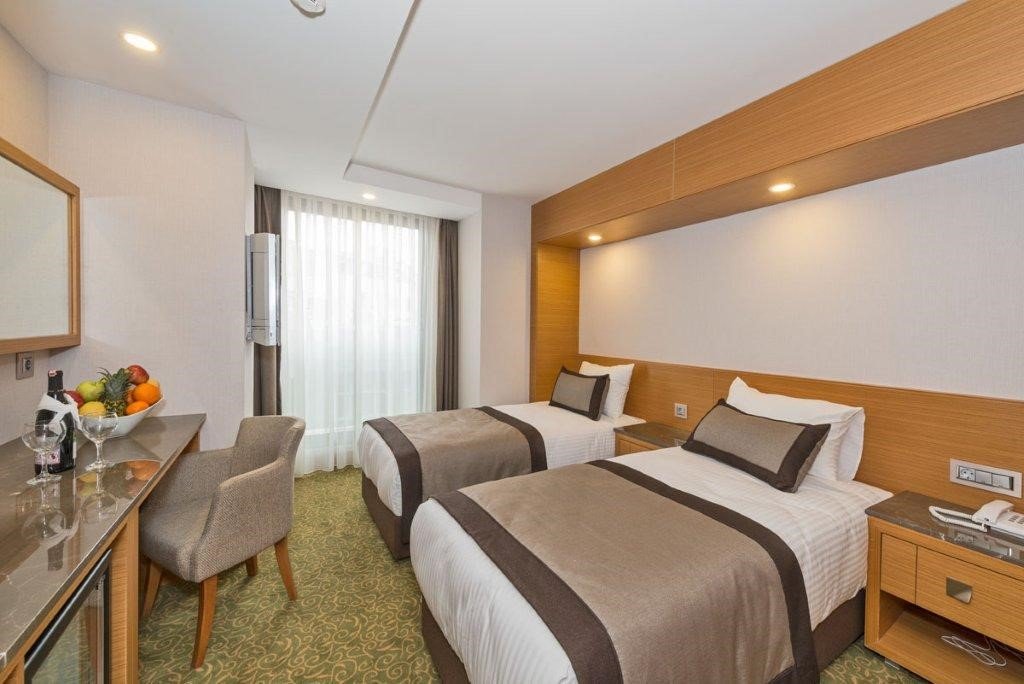 Bisetun Hotel 4