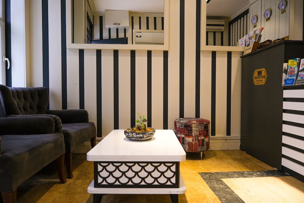 La Pazza Suites 15