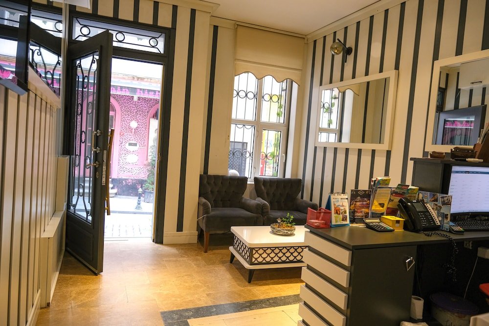 La Pazza Suites 20