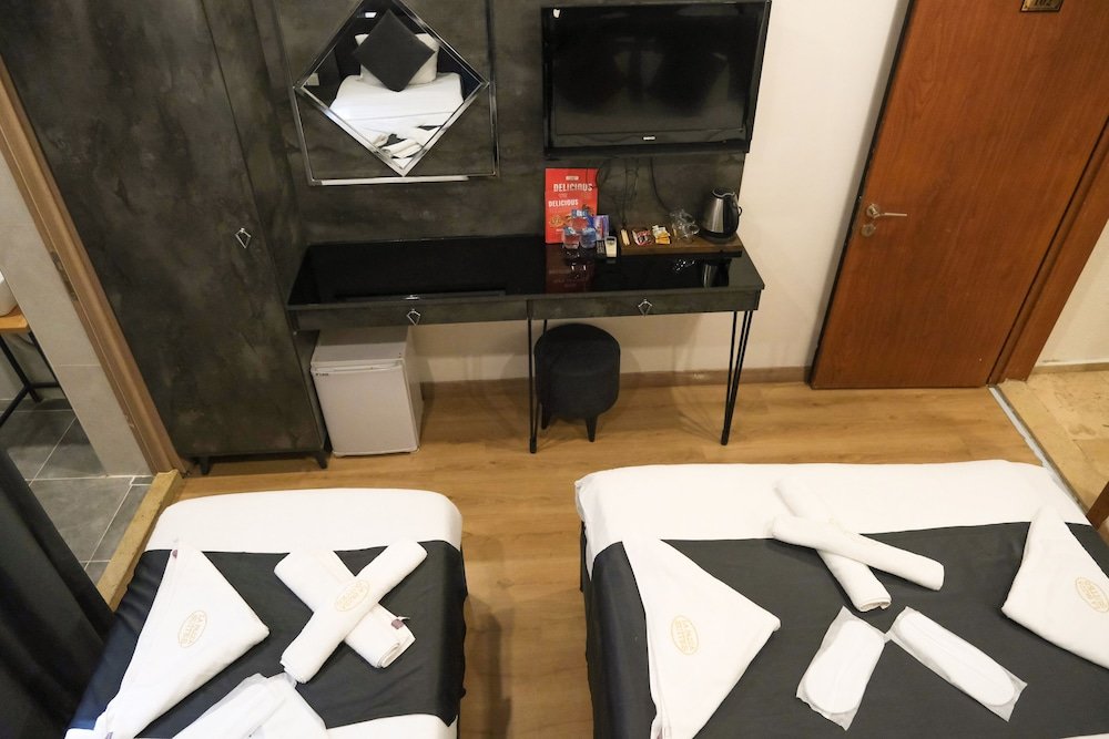La Pazza Suites 24