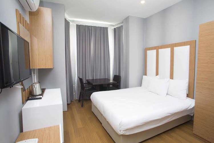 La Pazza Suites 3