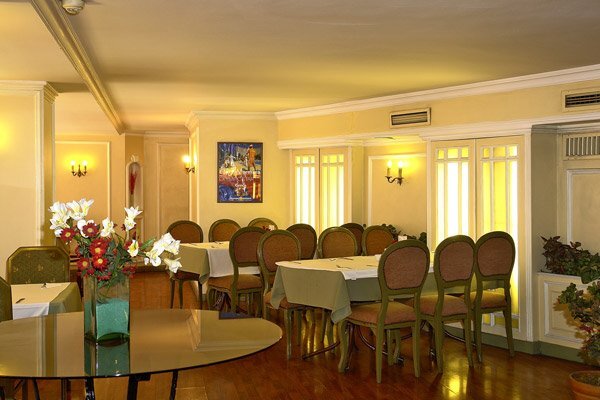 Ramada by Wyndham Istanbul Grand Bazaar 9