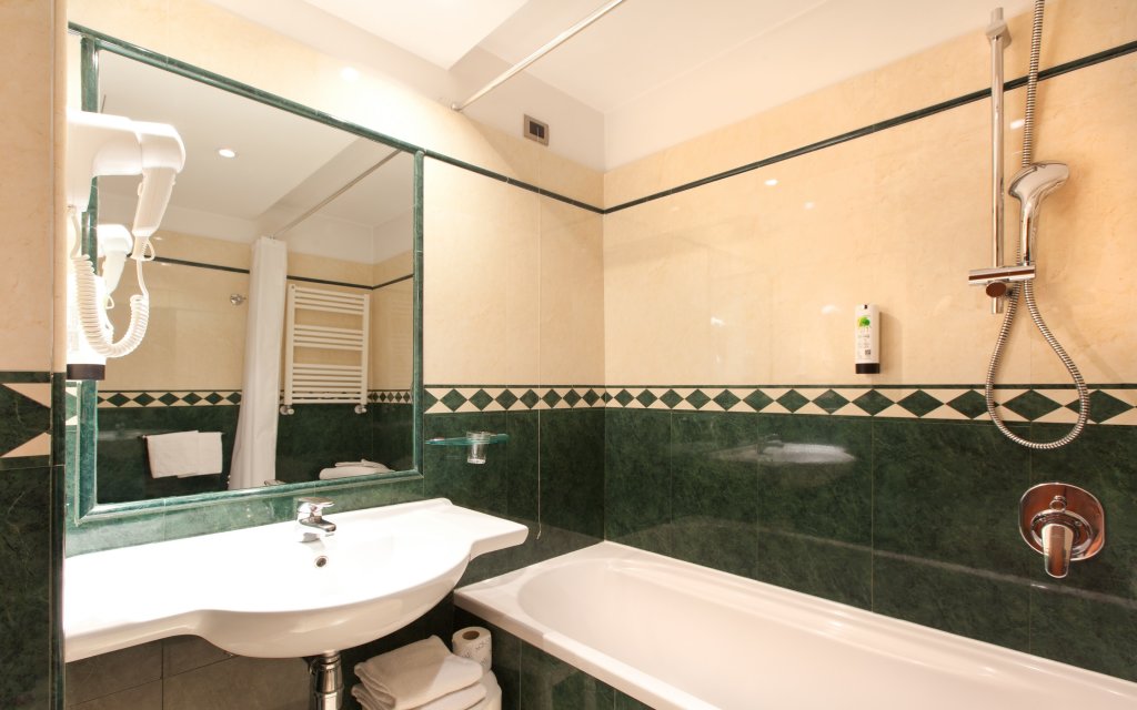 Smooth Hotel Rome West 9