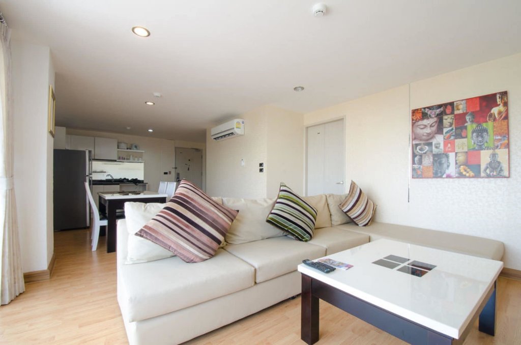iCheck Inn Residences Sathorn 12