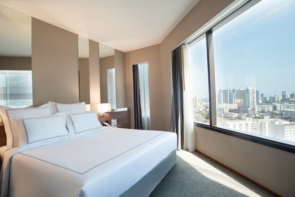 Swissotel Bangkok Ratchada 6