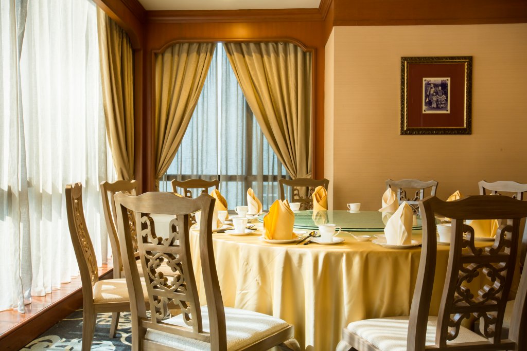 Swissotel Bangkok Ratchada 8