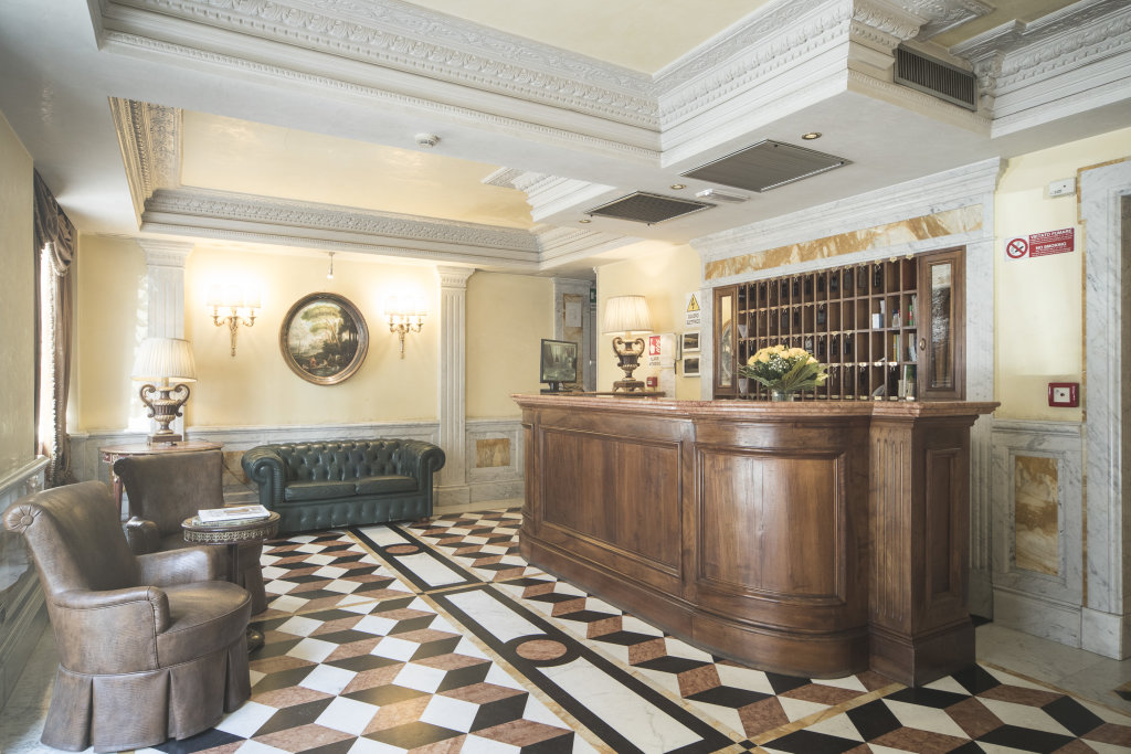 Hotel Donatello 12