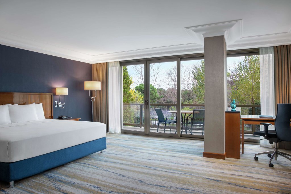 Hilton Istanbul Bosphorus 10