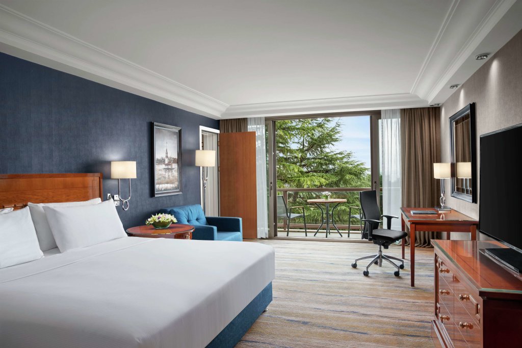 Hilton Istanbul Bosphorus 14