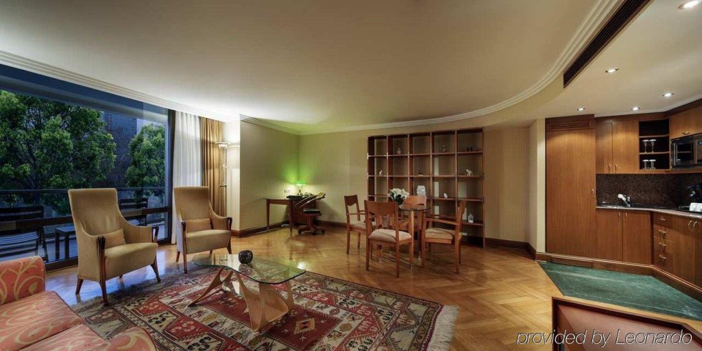 Hilton Istanbul Bosphorus 17