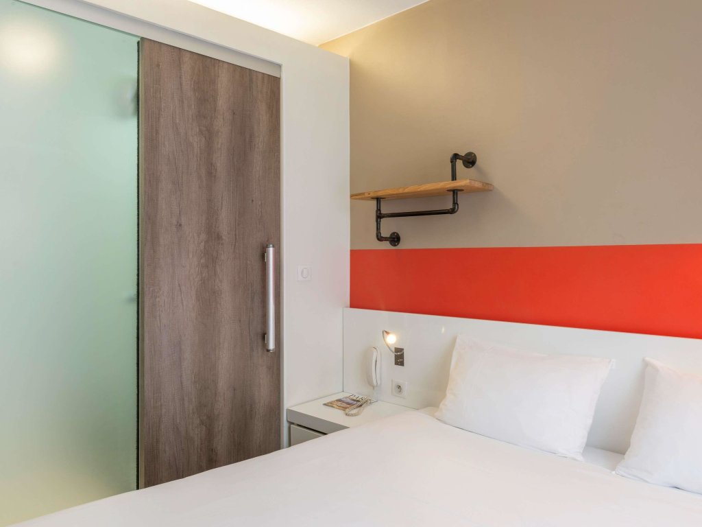 ibis Styles Paris Montmartre Nord 24