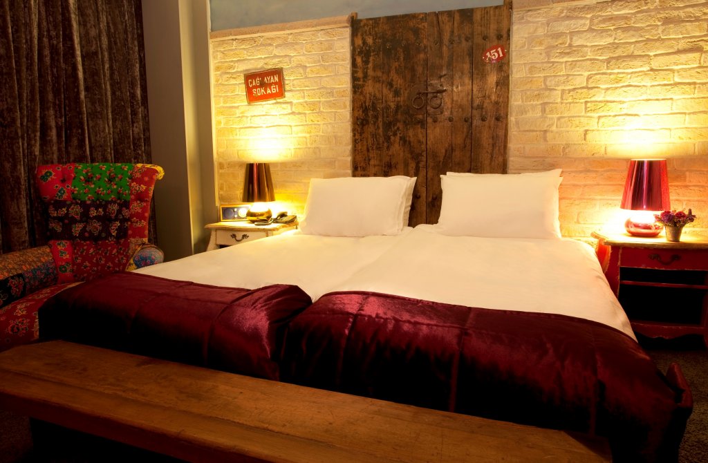 Hypnos Design Hotel 17