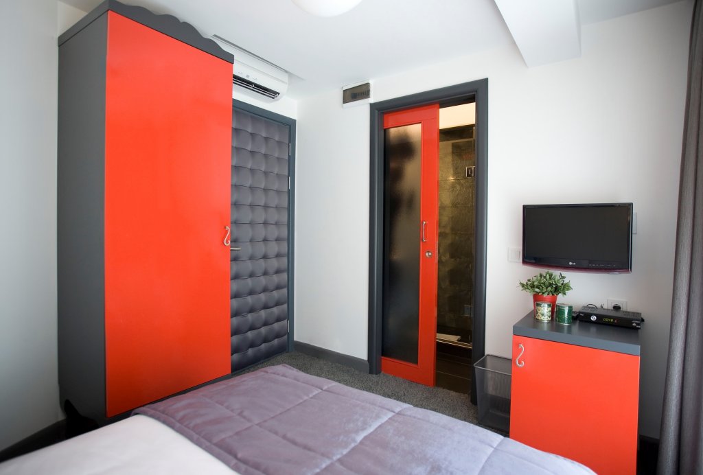 Hypnos Design Hotel 8