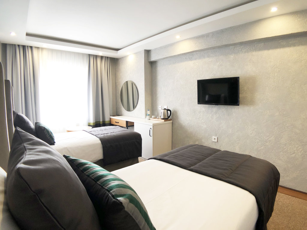 Carlton Hotel 16