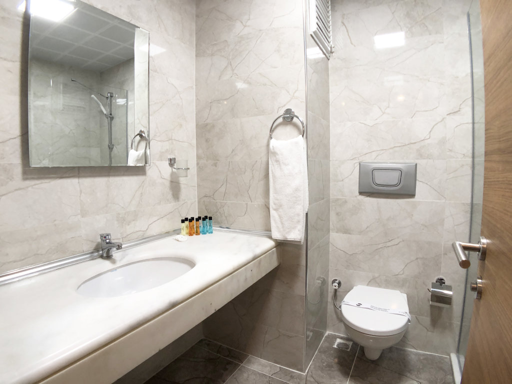 Carlton Hotel 19