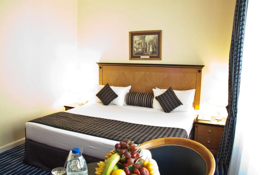 Regal Plaza Hotel 15
