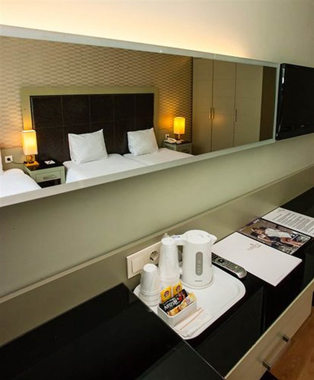 Hotellino 16