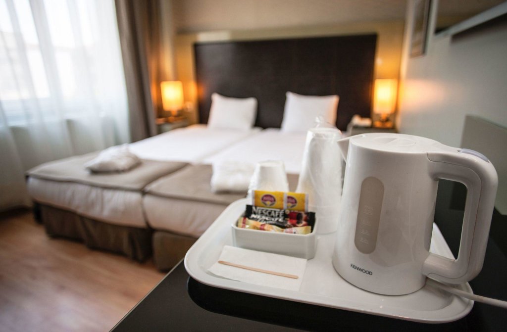 Hotellino 9